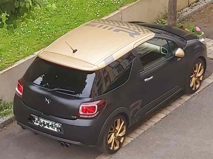 DS3 RACING GOLD MAT 0