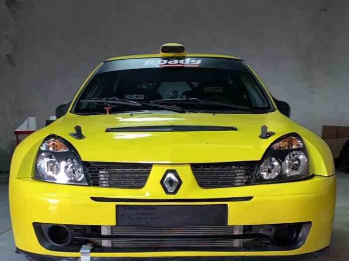 Renault Clio F2000 14 3