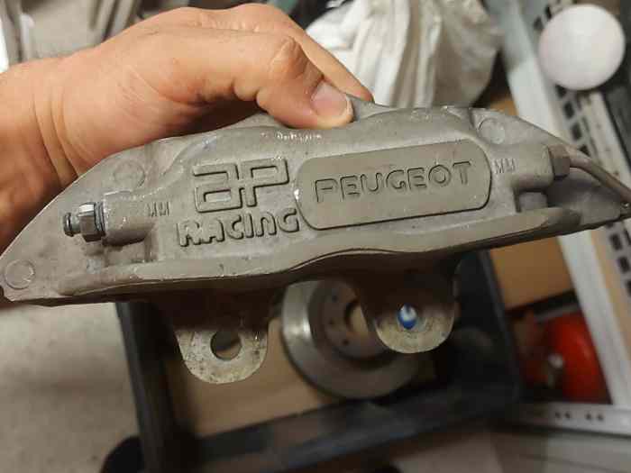 Vendu Étrier frein 106 S16 GrA 0