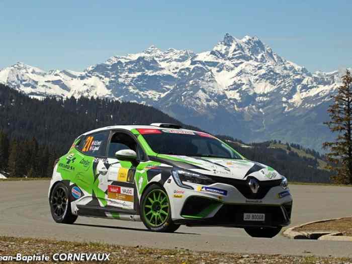 Renault Clio RC5 accidentée / voiture avec palmarès 1