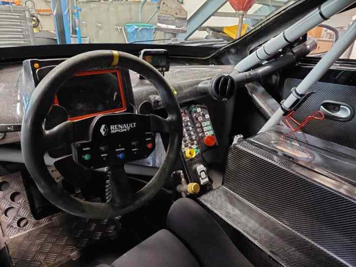 Renault Megane Trophy V6 EVO3 400cv à vendre 2