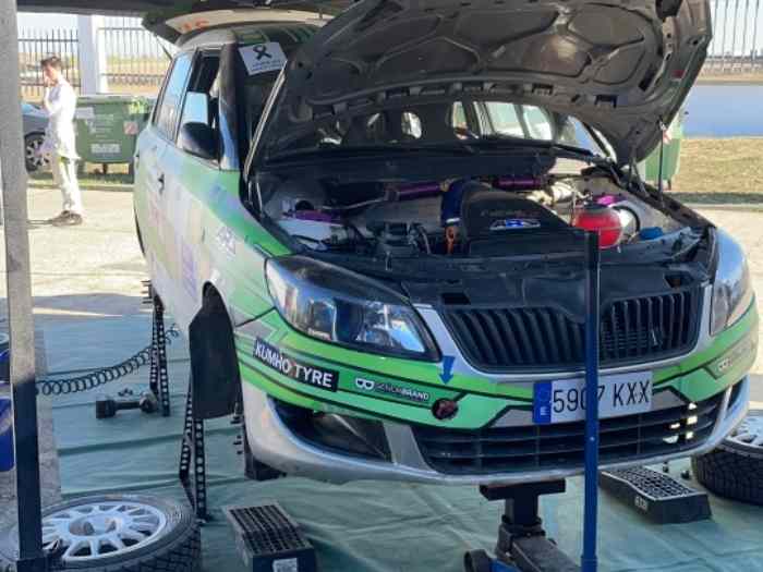 Skoda Fabia r2 full evo 2