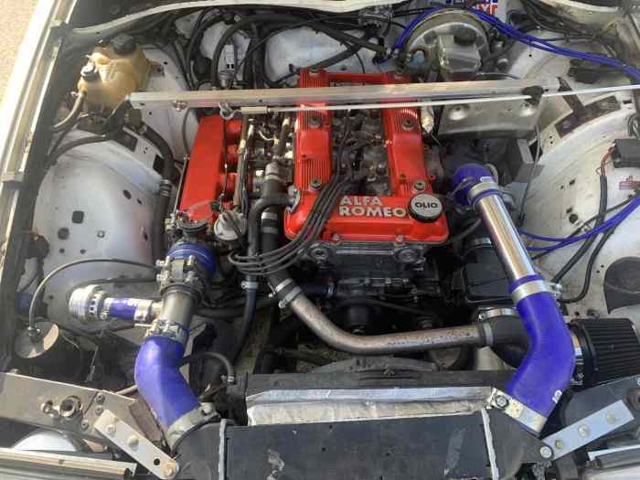 Alfa 75 Turbo de piste 3