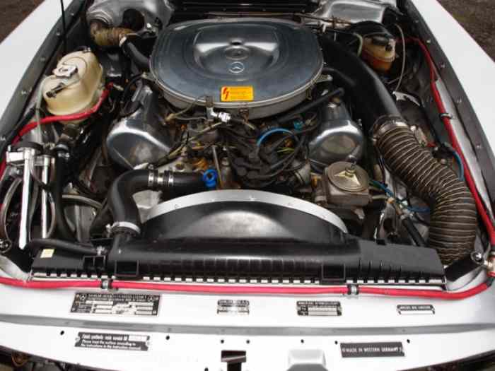 MERCEDES 500 SLC 2