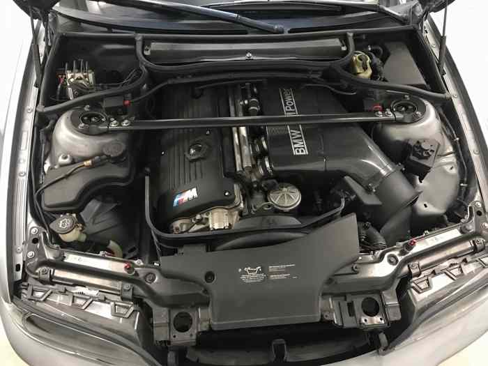 Rare BMW M3 CSL E46 préparation Marchal sport garage 4