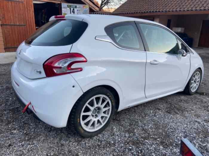 208 R2 Evo 1
