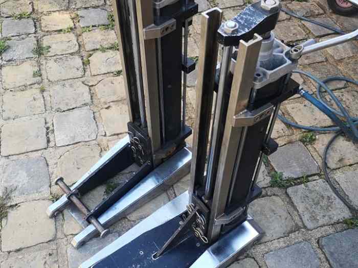 Air car lifter CAMOZZI - pièces et voitures de course à vendre, de ...