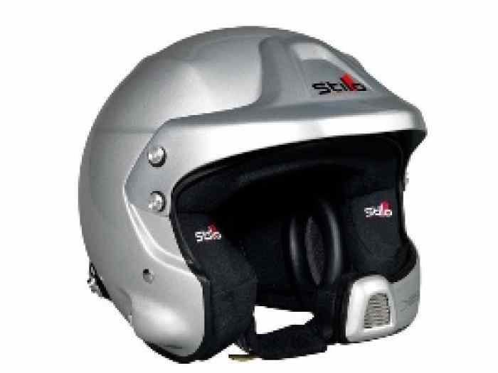 Casque pièces et voitures de course à vendre, de rallye et de circuit.