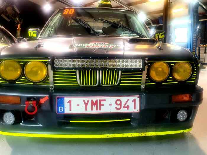 BMW 325i rally 3