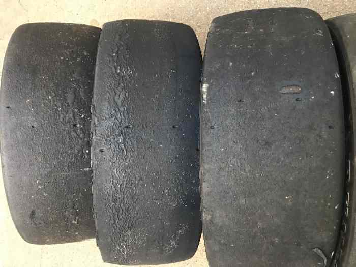 Slicks Clio Cup 205/620-17 DUNLOP usure 70% 2