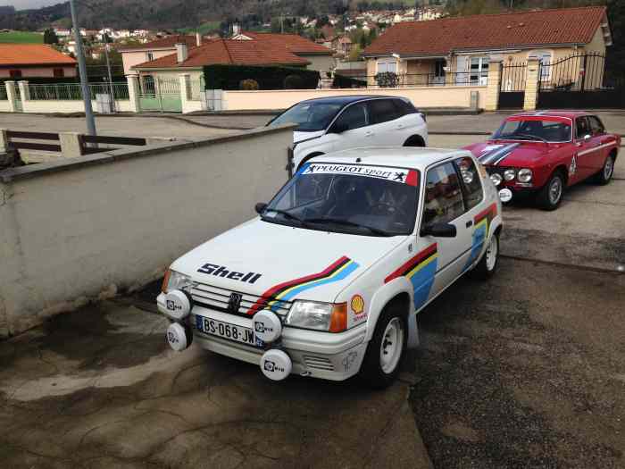 Peugeot 205 rallye 1