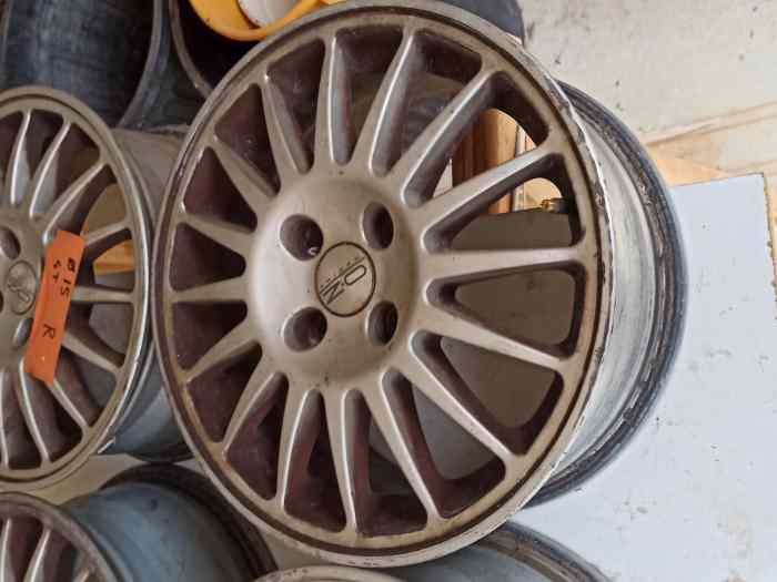 Jantes Oz racing 15 pouces Renault 0