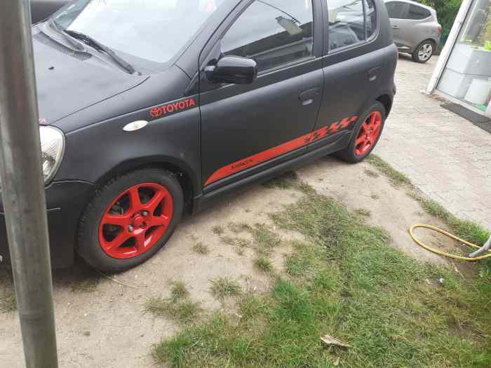 Toyota yaris ts 105ch 2