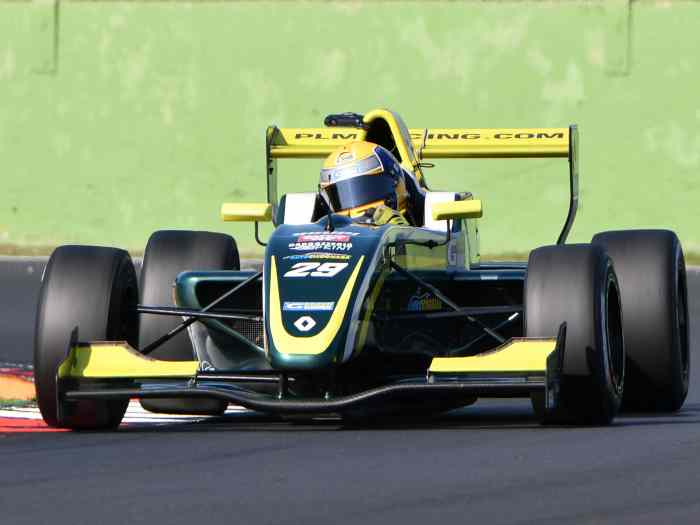Formula Renault 2.0 monoplace race car 2