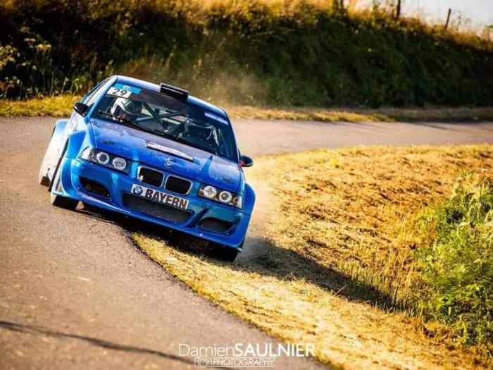 Vend caisse roulante BMW 318 Compact Maxi XXL 1