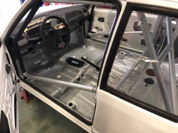 Caisse 205 gti vh 3