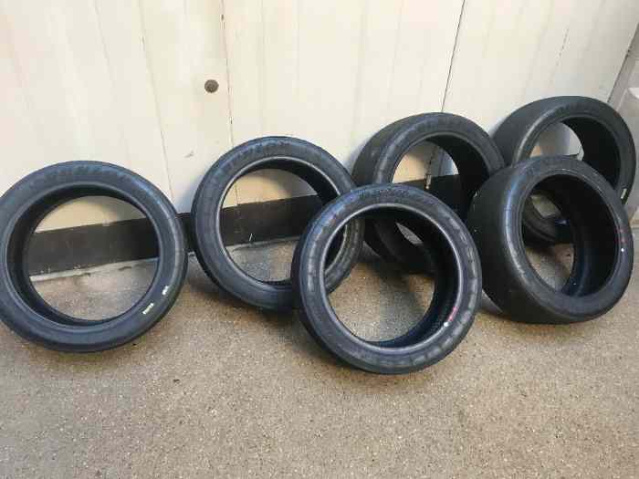 Slicks Clio Cup 205/620-17 DUNLOP usure 70% 5
