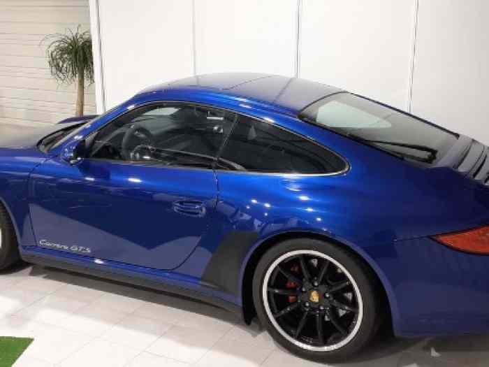 Rare 997 GTS 408 cv avec un faible kil...