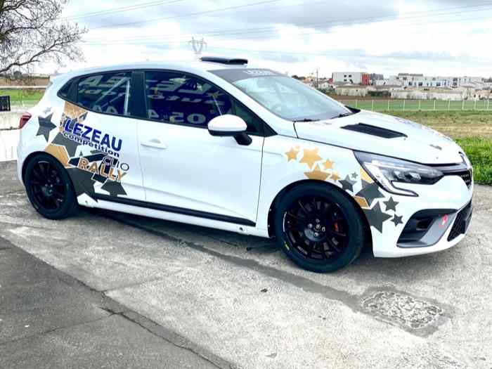 LEZEAU Compétition loue CLIO V Rally 4 3