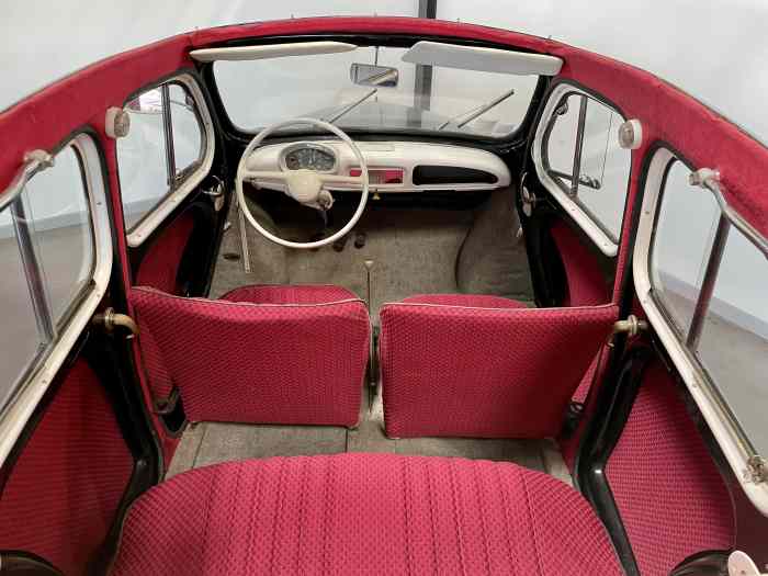 RENAULT 4CV Découvrable 1