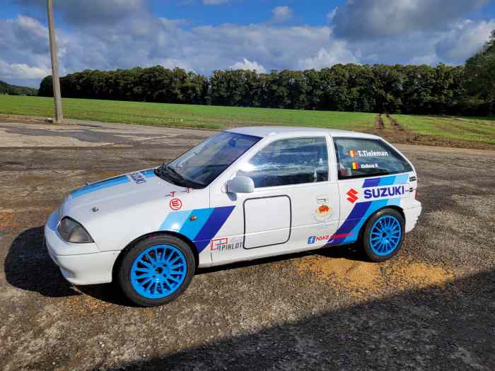 Suzuki swift gti 0