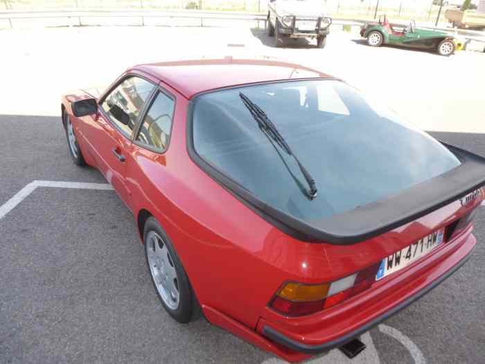 PORSCHE 944 TURBO 250CH 1