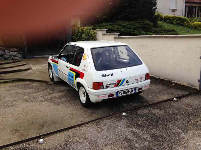 Peugeot 205 rallye 3