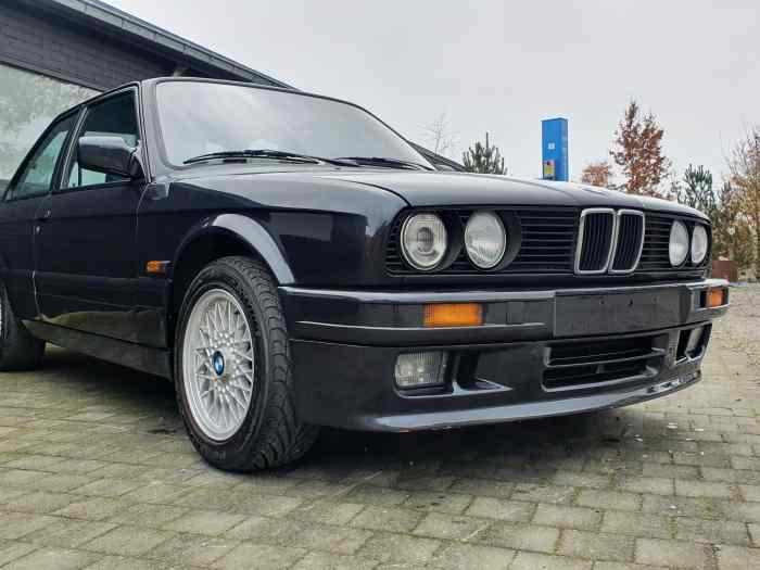 BMW 320IS