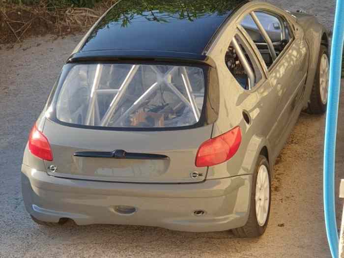 206 F2000 a finir