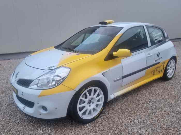clio r3 max