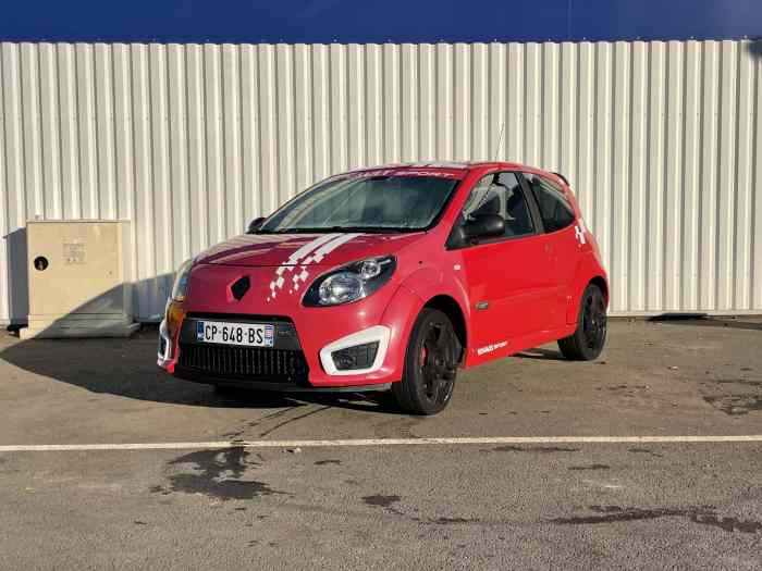 RENAULT Twingo II RS accidentée 1