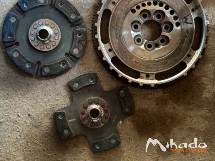 Embrayages / volant moteur clio R3 max – photo 2 sur 4