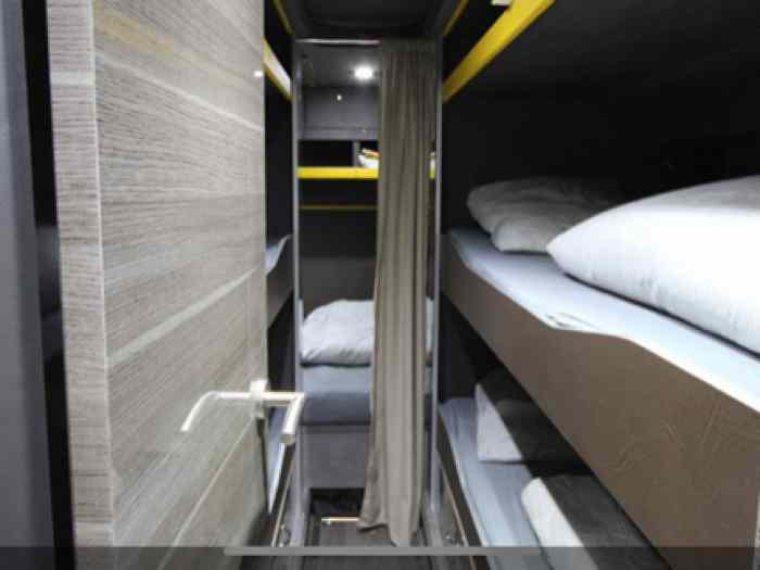 Bus Motorhome + remorque 4