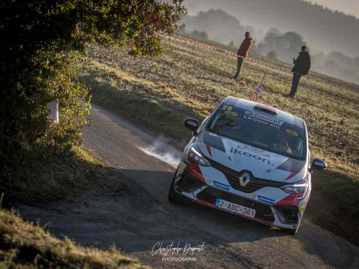 Renault Clio RC5 with registration 0