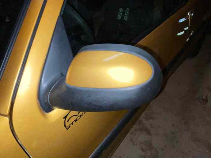 Carrosserie Saxo VTS ( pièces ou en lots ) 5