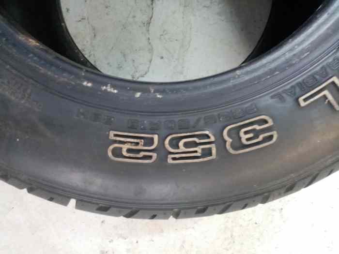 Pneu Yokohama radial 352 ALPINE JIDÉ MATRA 2