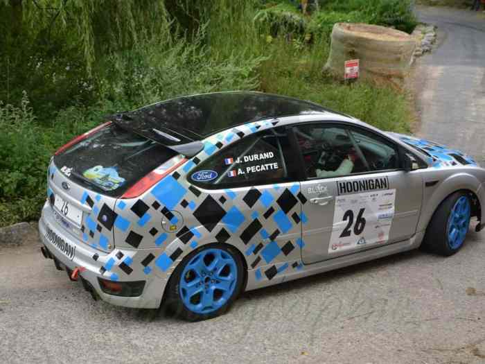 Ford Focus st 225 1