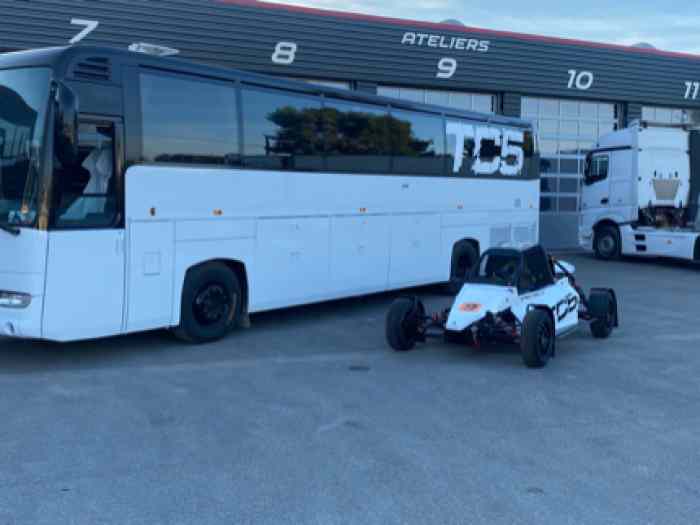 Bus Motorhome + remorque 0