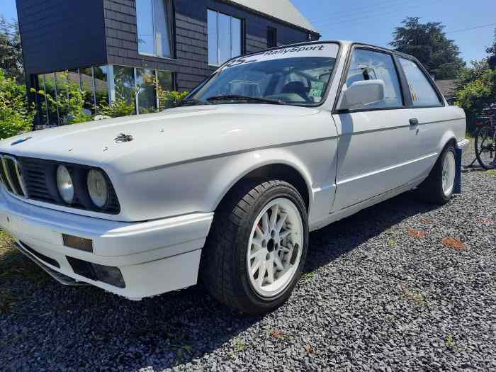 BMW E 30 325 I 0