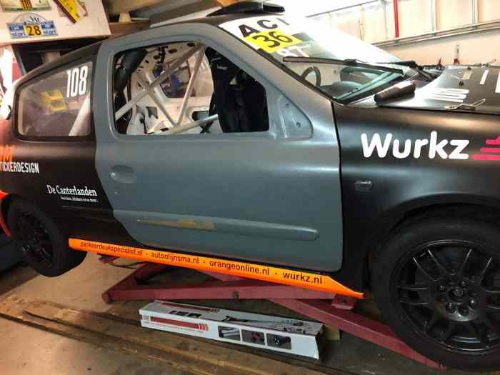 Renault Clio 2 (182PK) racecar 3