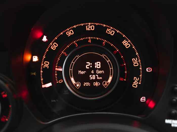 FIAT 500 ABARTH FERRARI DEALERS EDITION 147/200 - 2009 5