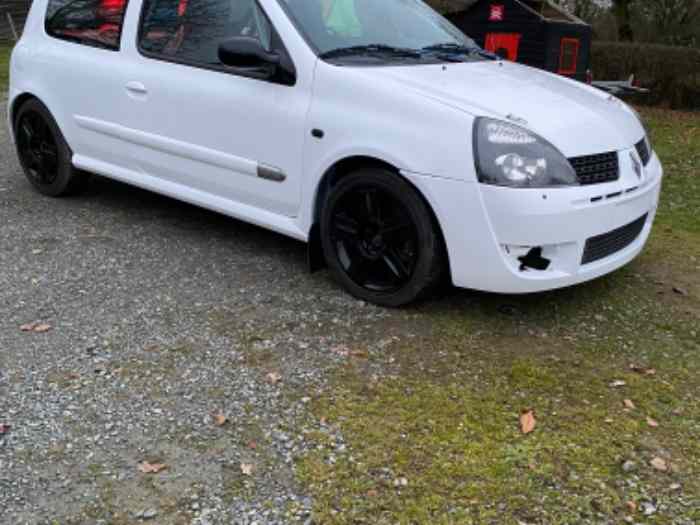 Clio 2 rs