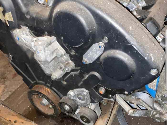2x clio v6 trophy et lot de pieces 5