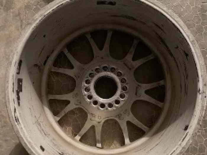 jantes BBS RE853 9X17 écrou central 2