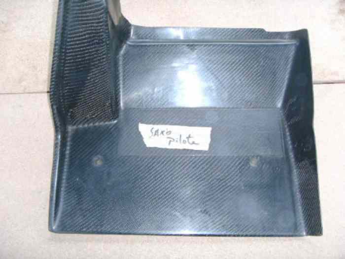 Pose pieds pilote carbone CITROEN SAXO/PEUGEOT 106 1