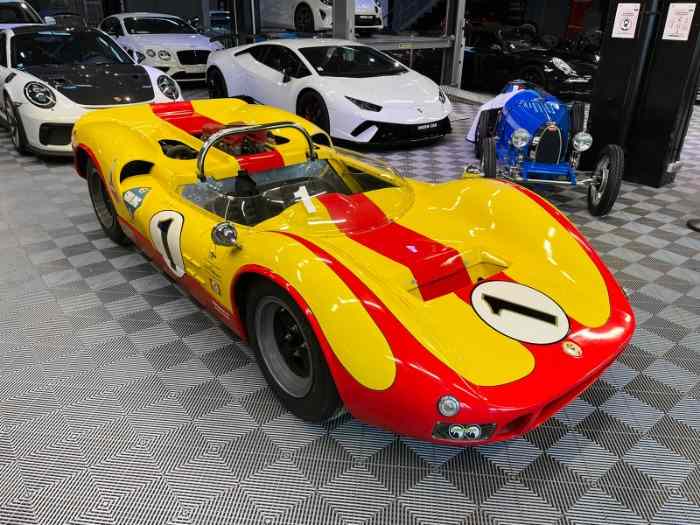 McLaren ELVA M1B 0