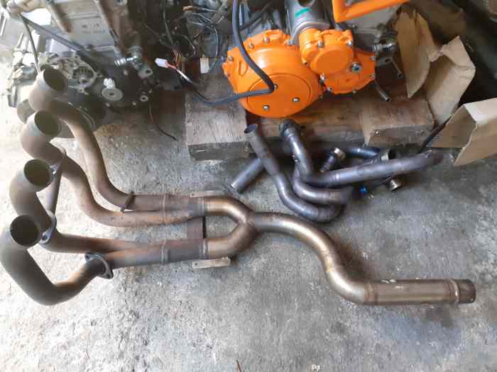 Lot 2 moteurs Suzuki Hayabusa 1300cm3 +pièces 2