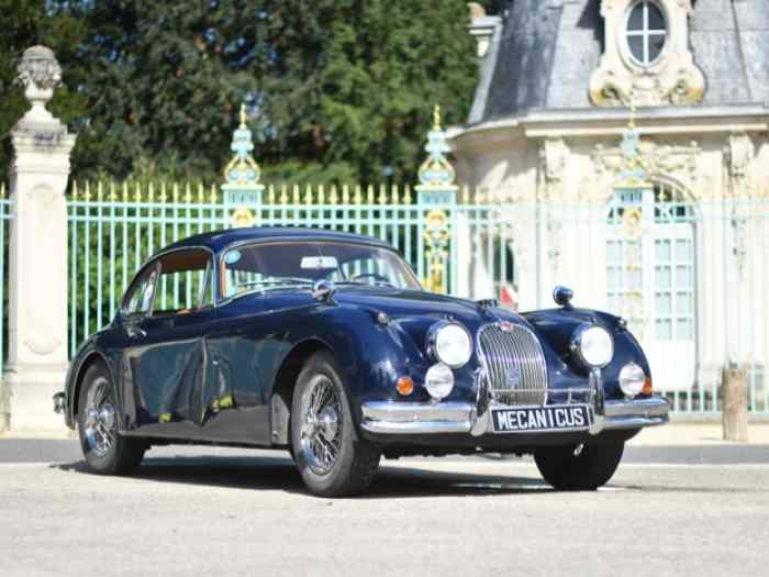 Jaguar XK150 FHC 2