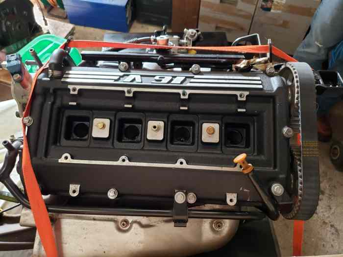 Moteur neuf 405 t16 2