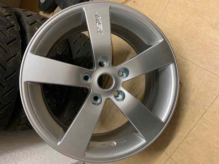 CESAM JANTES PEUGEOT/BMW SPA 7x16 SILVER 0